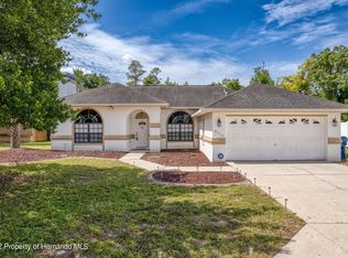 8510 Northcliffe Blvd, Spring Hill, FL 34606