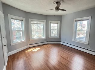 3 Valley St #3, Providence, RI 02909