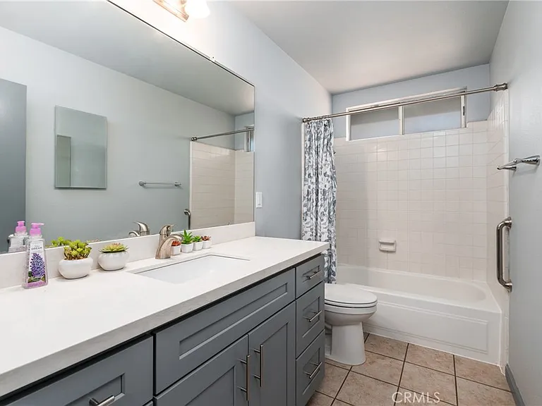 17958 Nearbank Dr — Photo 20