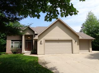 4808 Whitetail Dr, Stevens Point, WI 54482