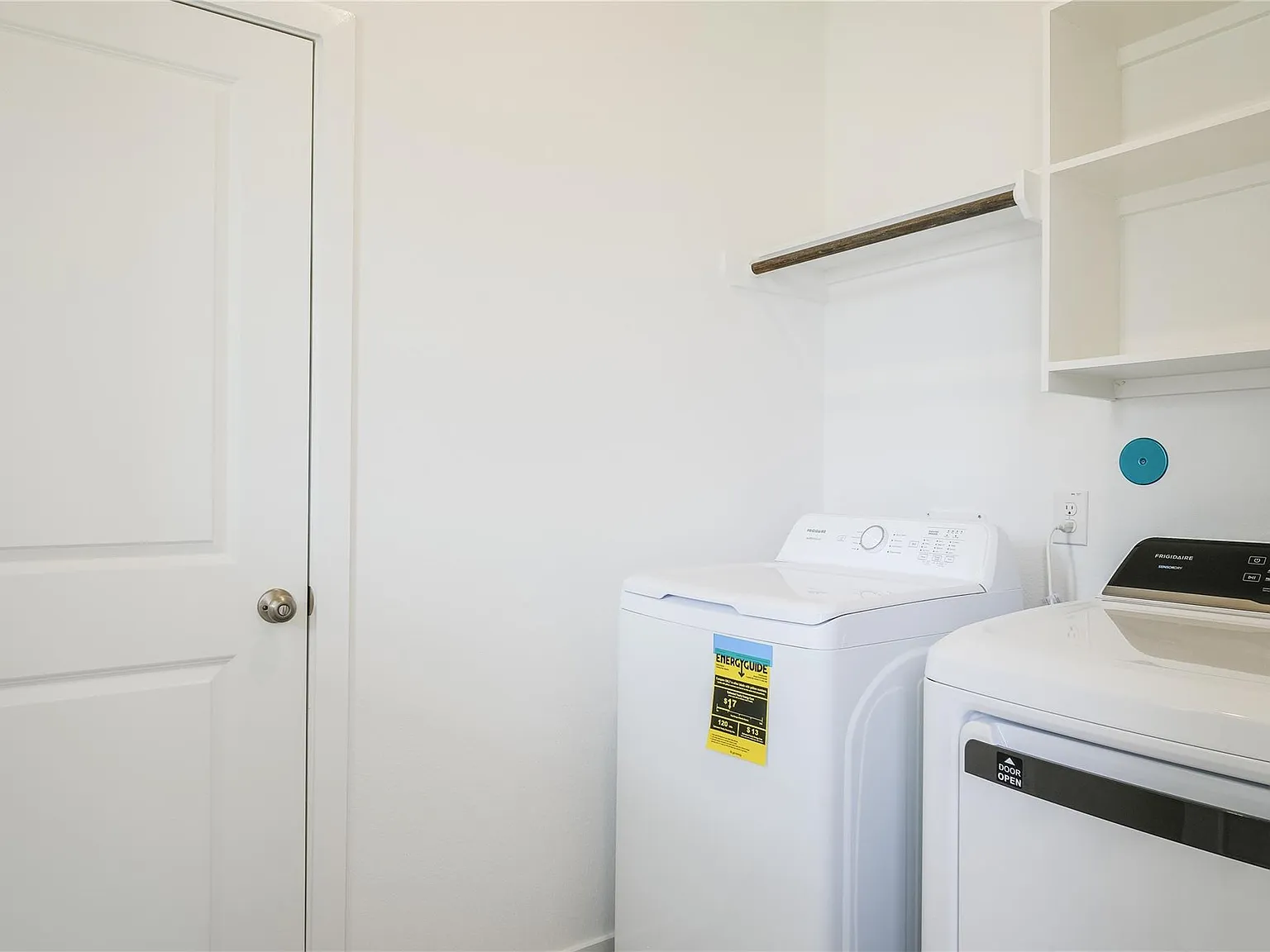 4 bed, 2.0 bath, 1655 sqft, $2,500 — Photo 4