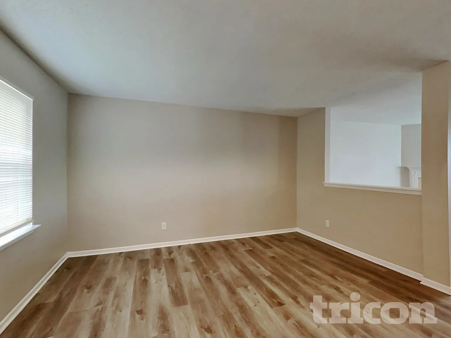 6714 Waverhill Drive Indianapolis IN — Photo 4