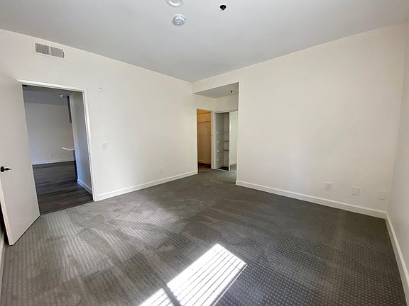 5th image of 3742 Jasmine Ave APT 102