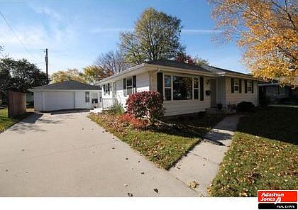 1st image of 49 N Saint Josephs Ln