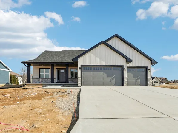 228 Cardinal Ln, Sauk City, WI 53583
