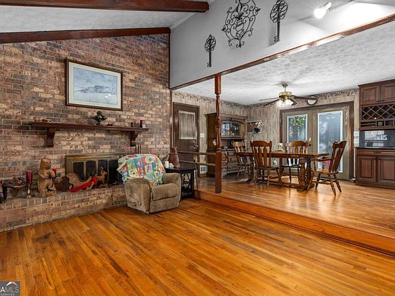 4th image of 2272 Stag Run