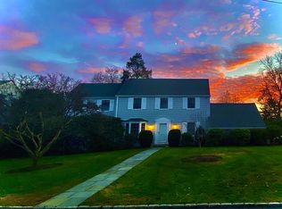 2 Morehead Dr, Rye, NY 10580