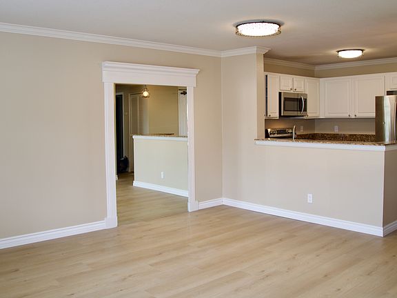 3rd image of 8889 Caminito Plaza Centro #7425