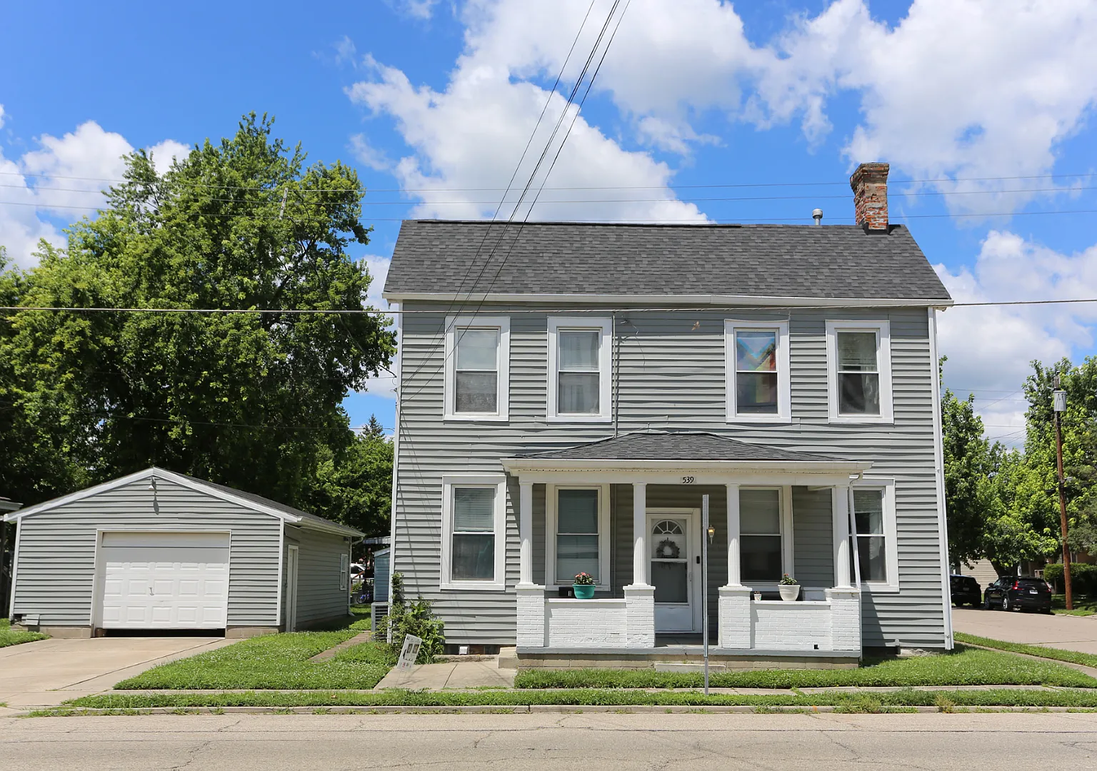 Charming 2-Bed with Garage Option, Hardwood Floors & Courtyard Oasis 539 Jefferson Ave, Reading — Photo 1