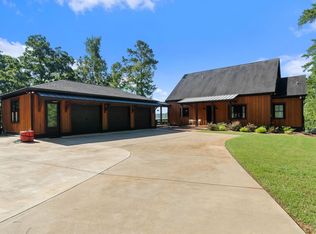 4096 Big Water East Rd, Sparta, GA 31087