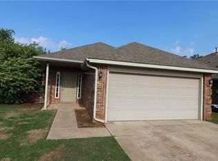 1131 Mollie Rausch Ln, Edmond, OK 73003