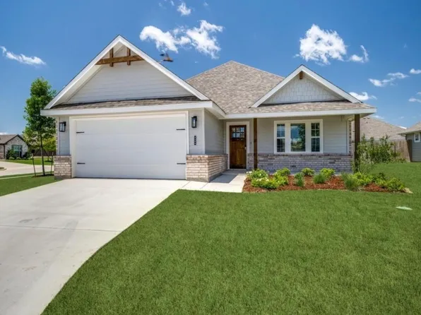 4200 Baccarat Ln, Sanger, TX 76266