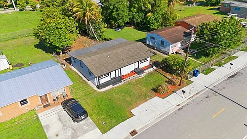 270 SW 10th Ave Photo 1 270 SW 10th Ave Photo 1