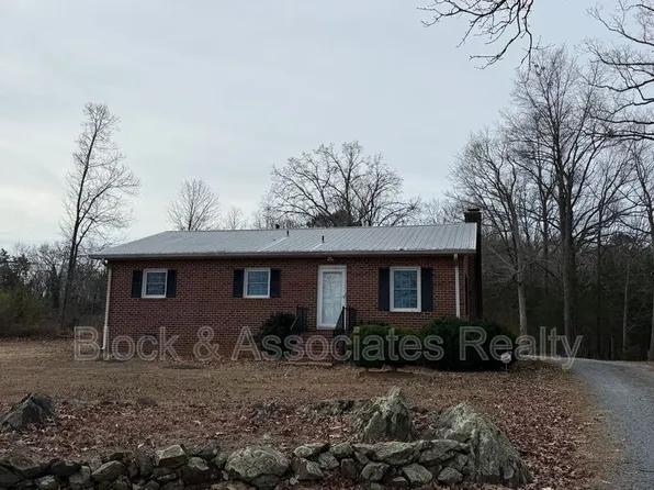 161 Crescent Dr, Asheboro, NC 27203