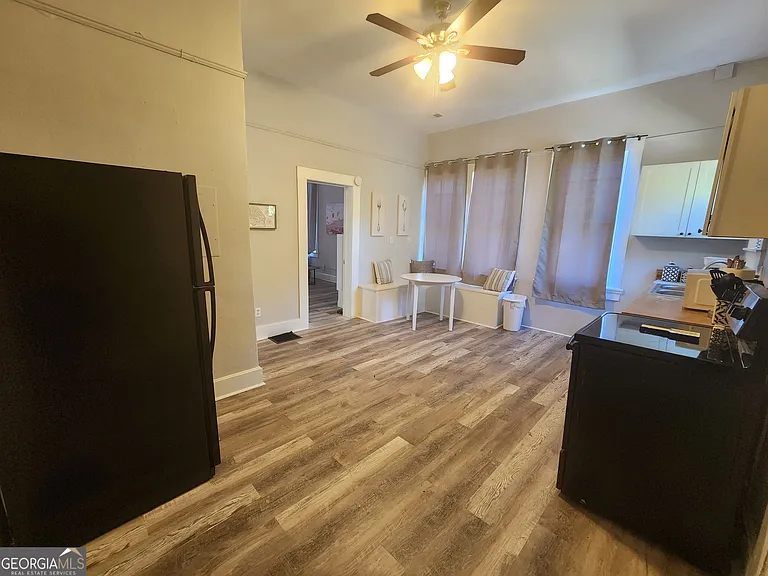 917 Oakview Ave #5 — Photo 4