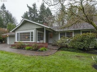 14640 Uplands Dr, Lake Oswego, OR 97034