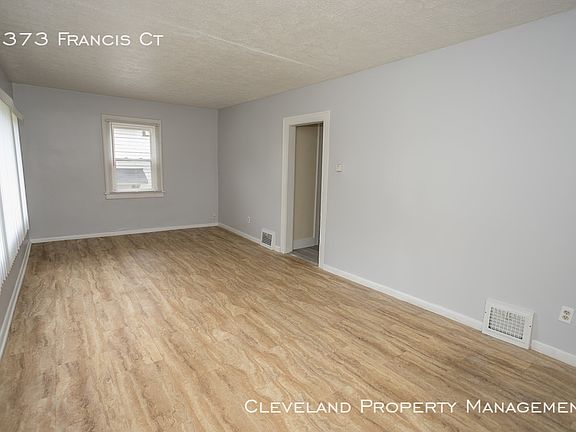 5th image of 1373 Francis Ct