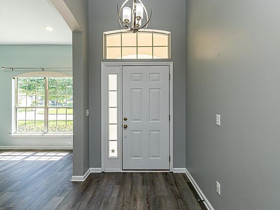 3rd image of 224 Bell Branch Ln