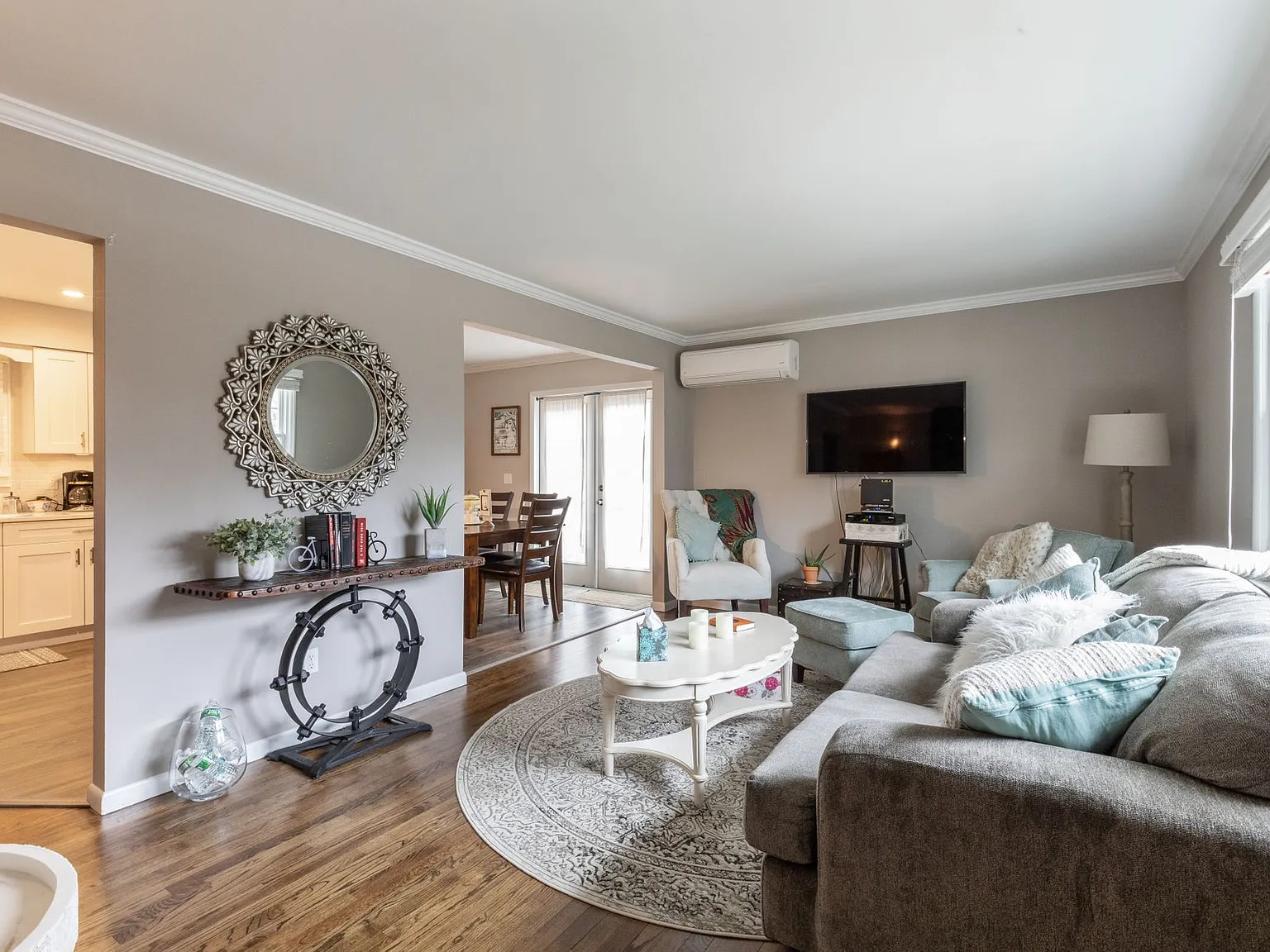 Hampton Bays Annual Rental near beach — Photo 3