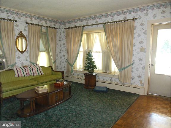 3rd image of 1321 Olive St