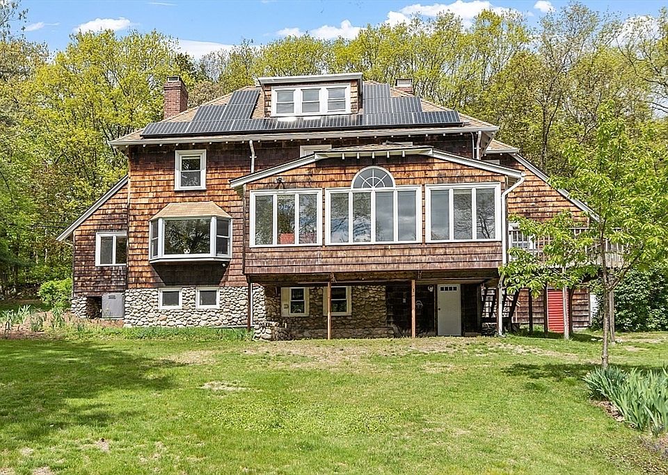 260 Lancaster Ave, Lunenburg, MA 01462 Zillow