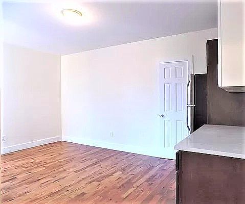 4th image of 667 Hancock St #2H