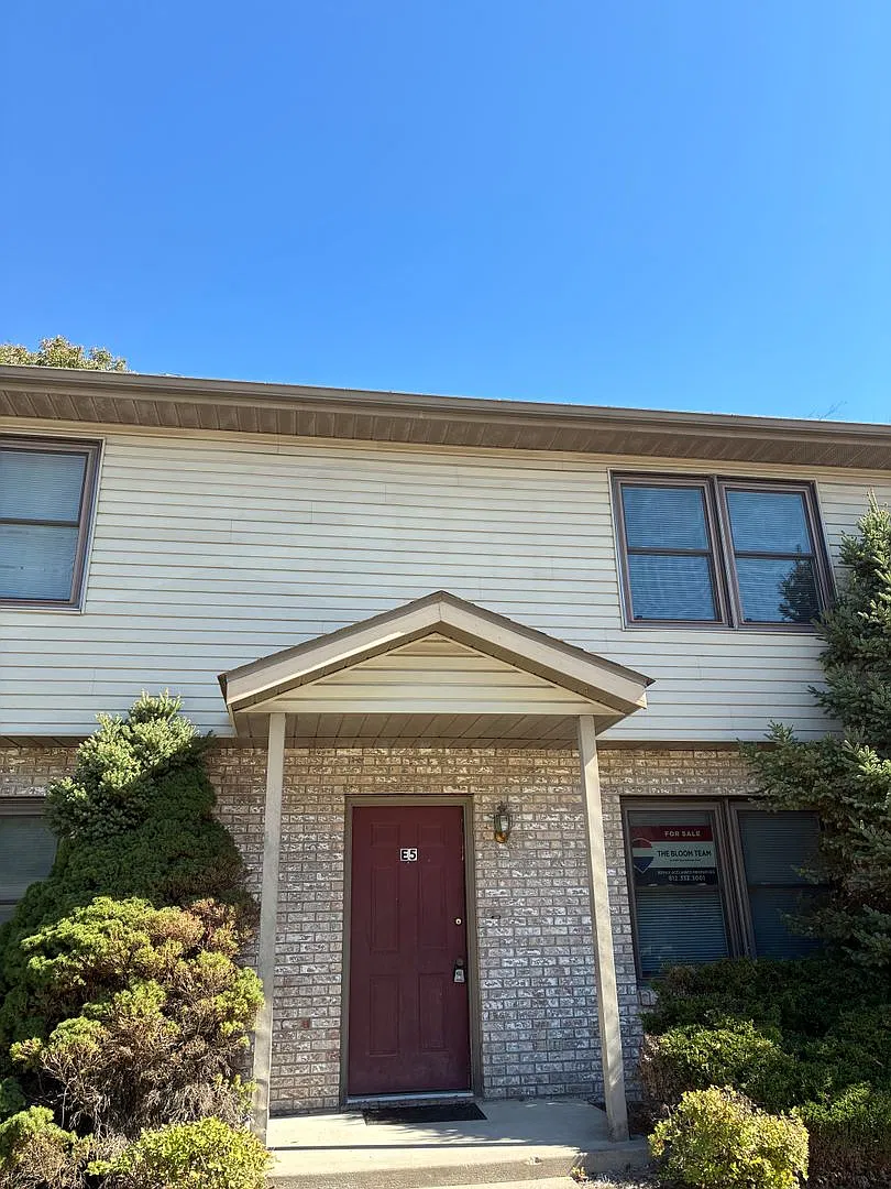 1377 West Allen Street — Photo 1