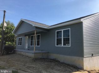 156 Naftzingertown Rd, Mohrsville, PA 19541