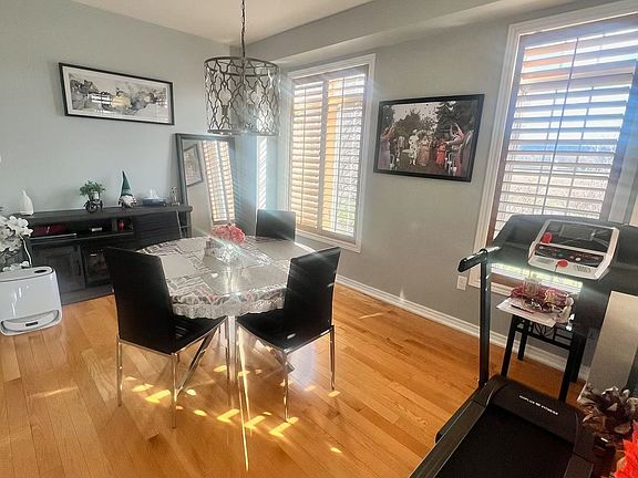 5th image of 4 Raintree Dr