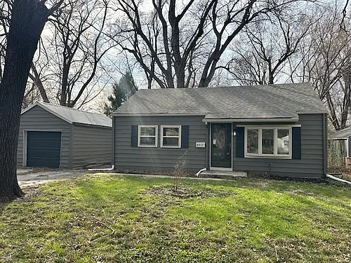8416 Greenwood Rd Photo 1