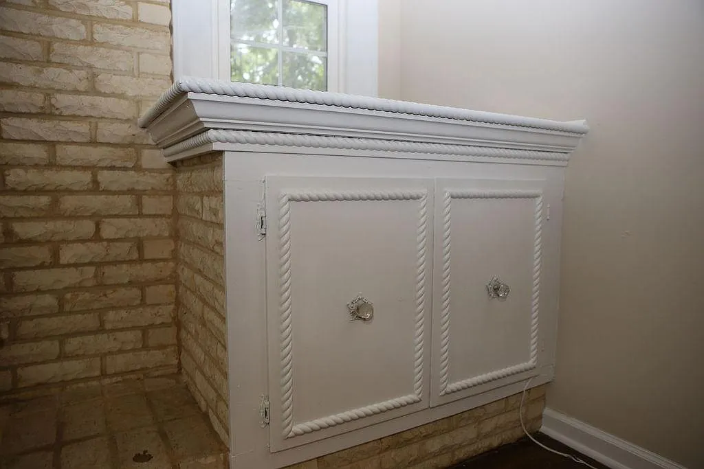 2 bed, 1050 sqft, $1,295 — Photo 4