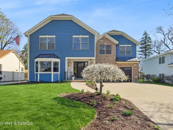 312 N Prairie Ln, Lake Zurich, IL 60047