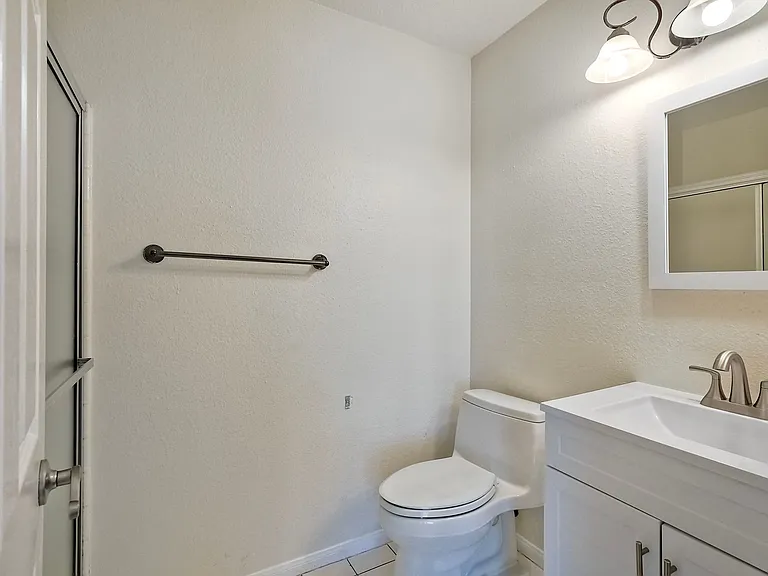 1252 Soria Gln — Photo 1