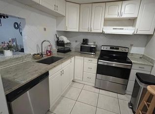 Heritage Circle, Pompano Beach, FL 33064