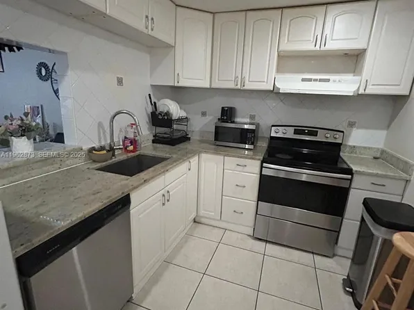 4314 NW 9th Ave APT 53H, Pompano Beach, FL 33064