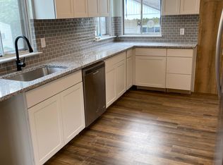 1550 S Harris Rd, Ypsilanti, MI 48198