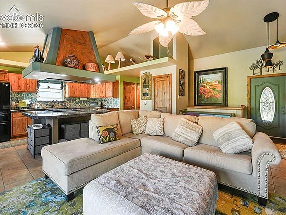 5th image of 746 Westward Ln