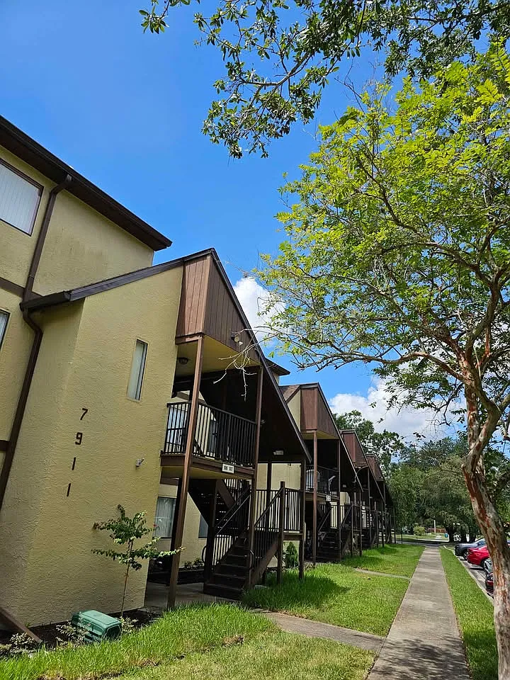 2 bed, 1216 sqft, $1,500 — Photo 3