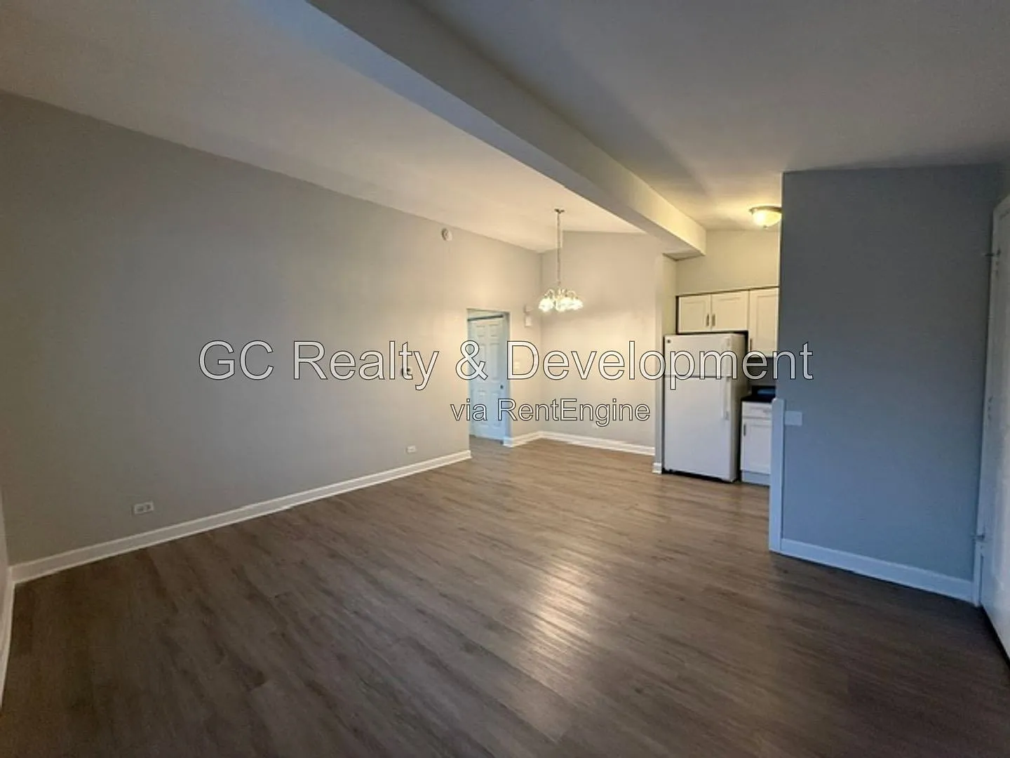 1 bed, 1.0 bath, 700 sqft, $1,400 — Photo 2