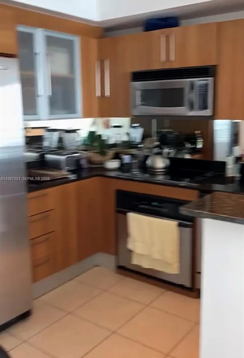 One Miami West Condo — Photo 4