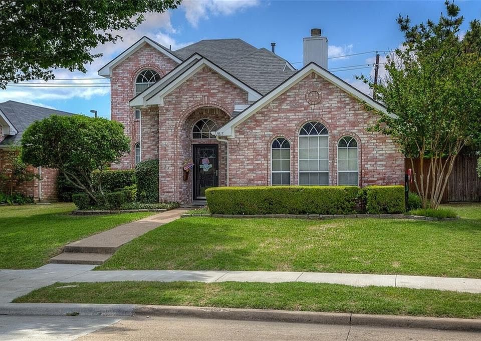 1st image of 2813 Clearwater Dr