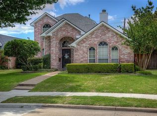 2813 Clearwater Dr, Mesquite, TX 75181