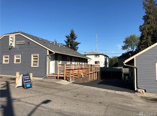 926 934 N 104th St, Seattle, WA 98133
