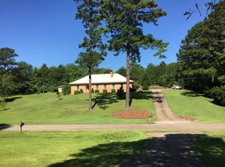 216 Hillman Rd, Poplarville, MS 39470