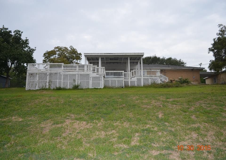 1st image of 158 Bluff Dr