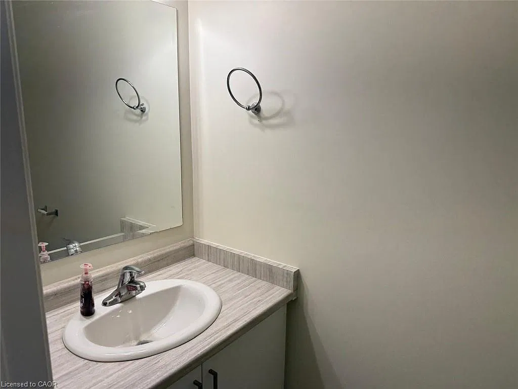 3 bed, 2.5 bath, 1505 sqft, $2,500 — Photo 4