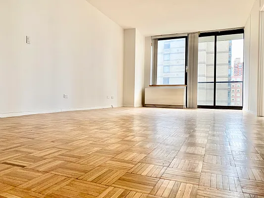 Rented by Battery Park Realty | media 29