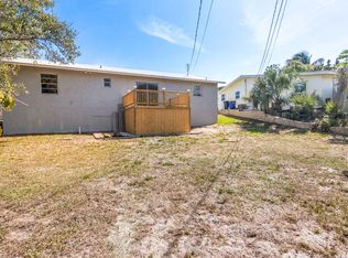 1978 NE Ridge Ave, Jensen Beach, FL 34957