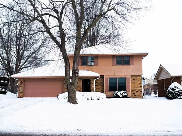 830 E 17th St N, Newton, IA 50208