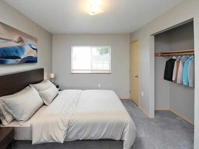 Falls Park Apartments — Photo 6